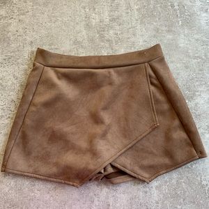 SKORT • SIZE : M • BROWN